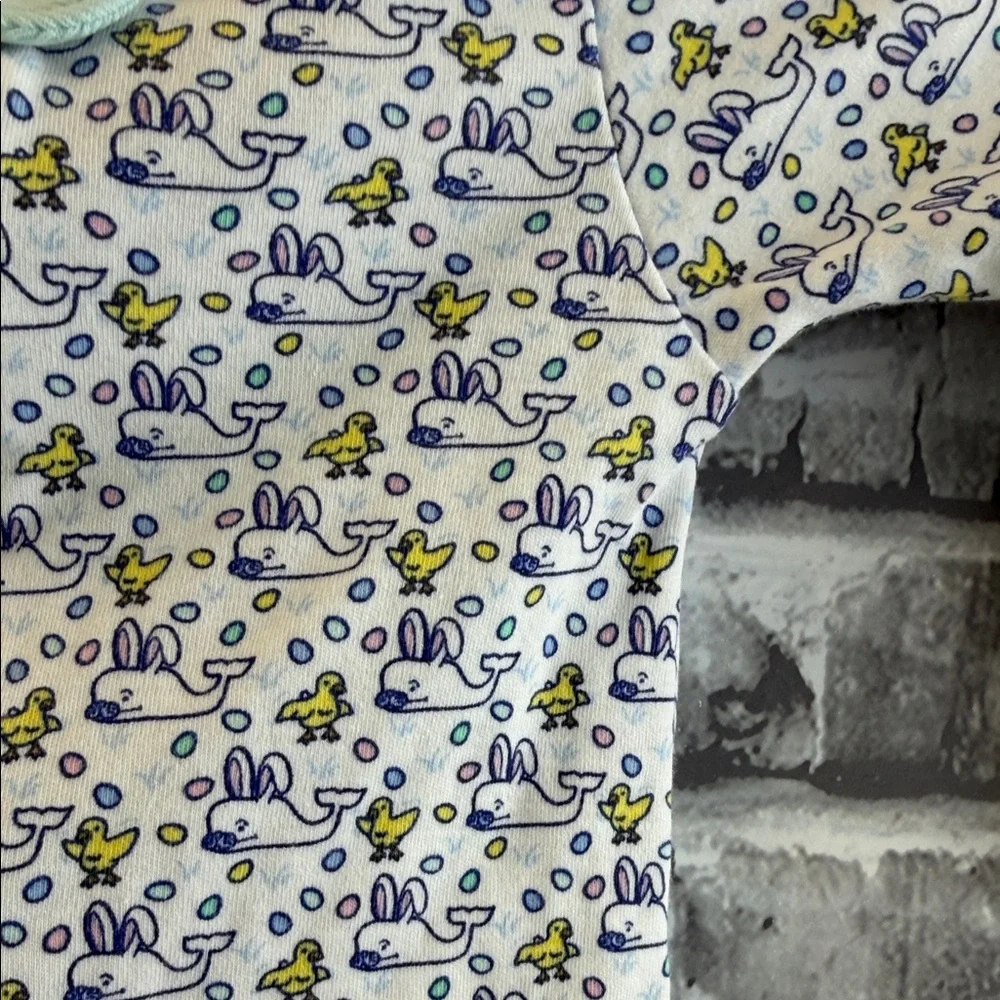 Vineyard‎ Vines baby girls sleeper.